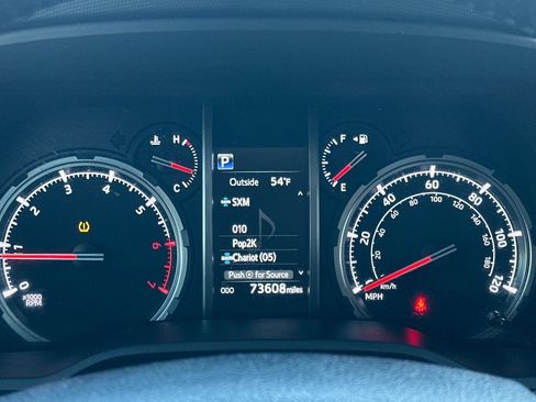 Used 2022 Toyota 4Runner TRD Off-Road image 23