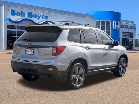 Used 2019 Honda Passport Touring image 3