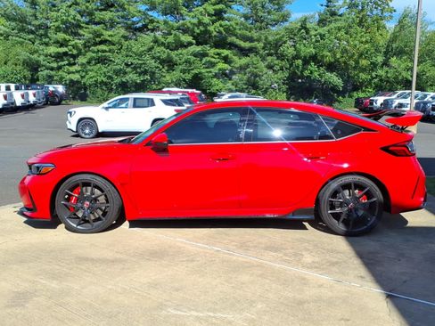 Used 2025 Honda Civic Type R image 7