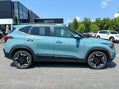 Certified 2024 Kia Seltos SX w/ SX Sunroof Package AWD/4WD image 5