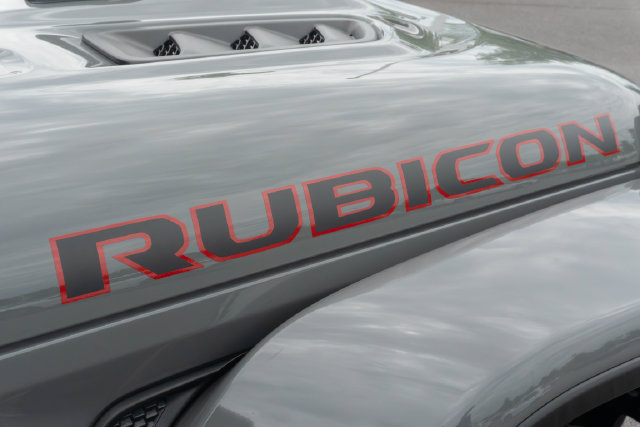 Used 2021 Jeep Gladiator Rubicon AWD/4WD image 14
