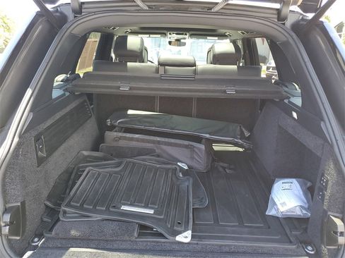 Used 2020 Land Rover Range Rover HSE image 10