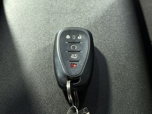 Used 2022 Chevrolet Equinox LT AWD/4WD image 36