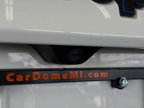 Used 2019 Jeep Grand Cherokee Laredo image 20