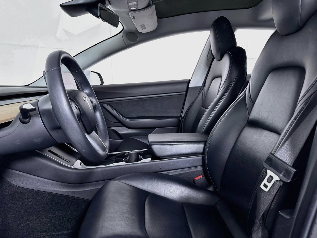 Used 2019 Tesla Model 3 Standard Range RWD image 10