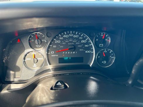 Used 2025 Chevrolet Express 2500 w/ Driver Convenience Package RWD image 37