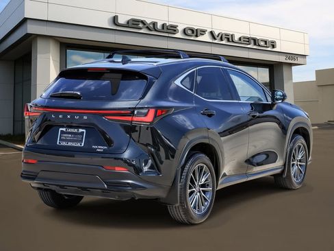 Certified 2025 Lexus NX 350h AWD w/ Accessory Package (2T) image 4