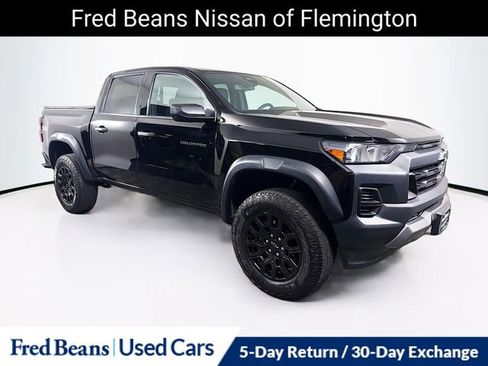 Used 2023 Chevrolet Colorado Trail Boss AWD/4WD image 1
