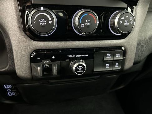 Used 2025 RAM 1500 Tradesman AWD/4WD image 18