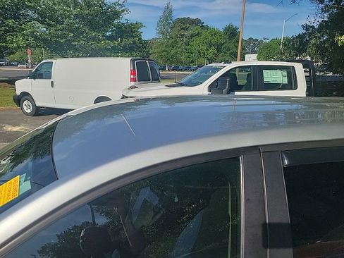 Used 2020 Chevrolet Equinox LS image 19