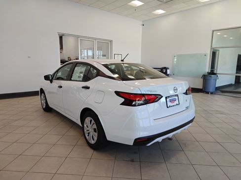 New 2025 Nissan Versa S w/ Trunk Package image 5