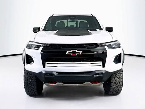 Used 2023 Chevrolet Colorado ZR2 image 6