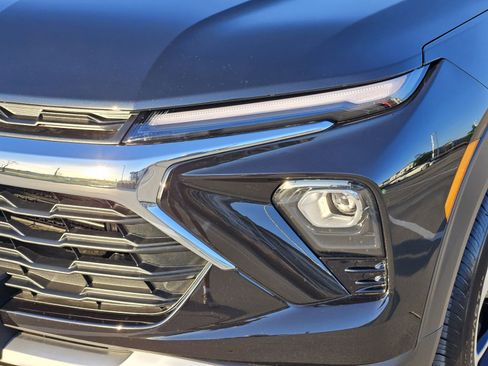 New 2026 Chevrolet TrailBlazer LT w/ LT Cold Weather Package FWD image 11