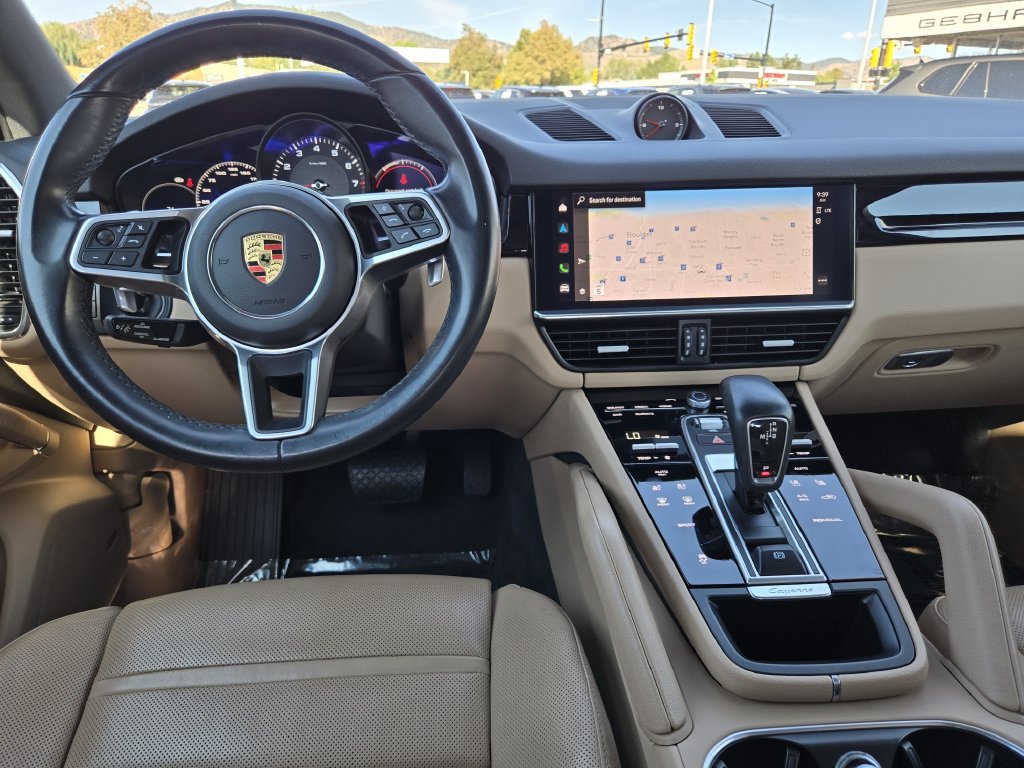 Used 2022 Porsche Cayenne AWD/4WD image 26