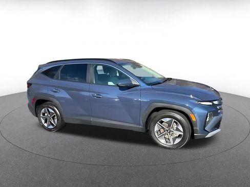 Used 2025 Hyundai Tucson SEL image 2