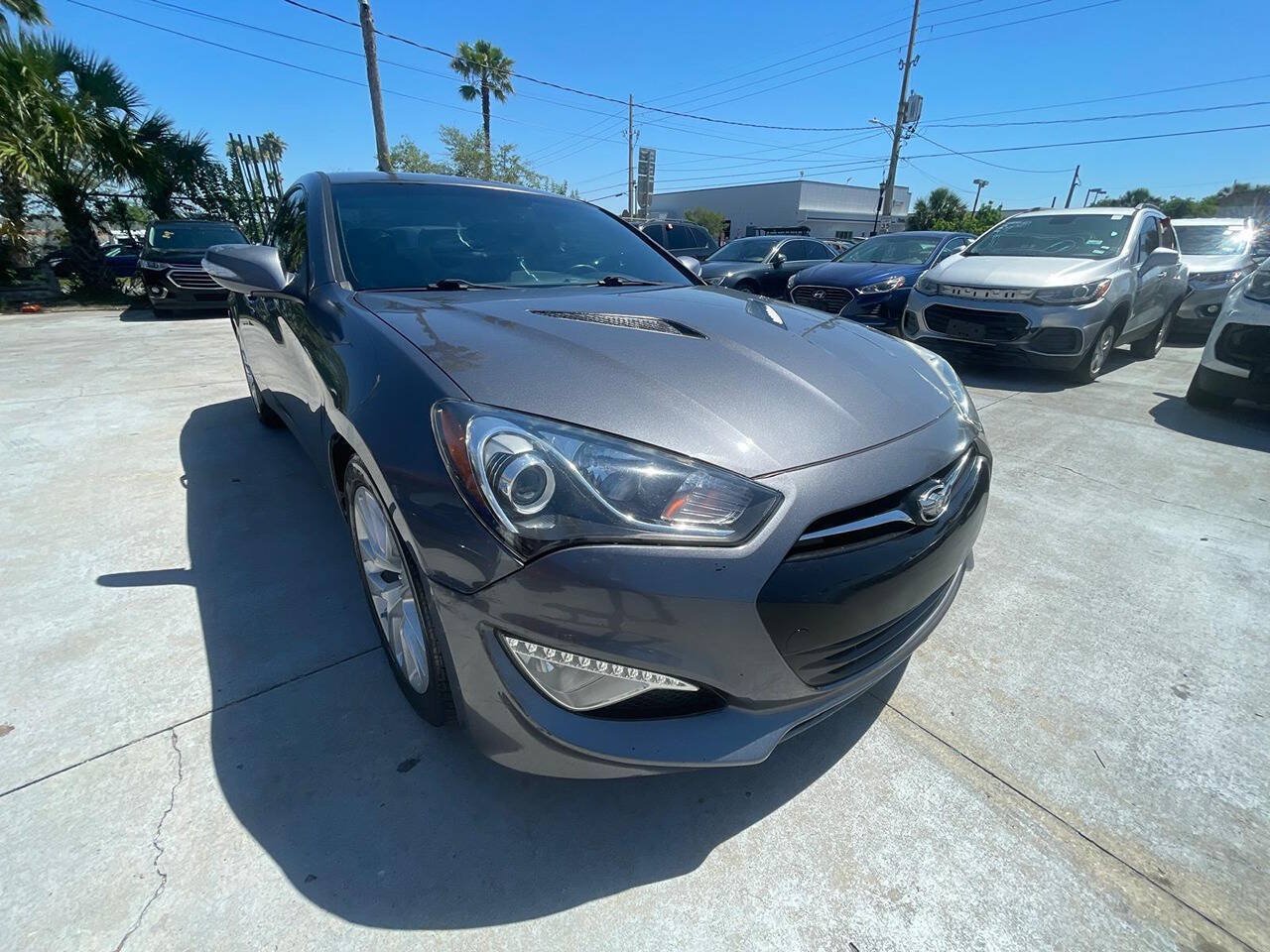 Used 2016 Hyundai Genesis 3.8 RWD image 17