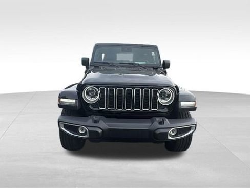 Used 2025 Jeep Wrangler Unlimited Sahara w/ Safety Group AWD/4WD image 8