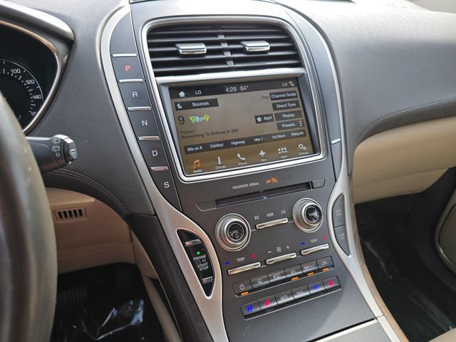 Used 2018 Lincoln MKX Reserve w/ Driver Assistance Package AWD/4WD image 40