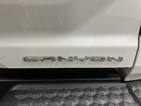 Certified 2023 GMC Canyon Denali AWD/4WD image 32