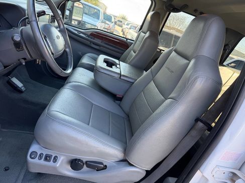 Used 2002 Ford F350 Lariat image 10