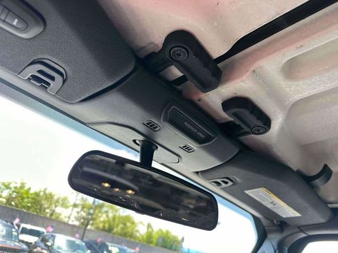 Used 2019 Jeep Wrangler Unlimited Rubicon w/ Dual Top Group AWD/4WD image 31