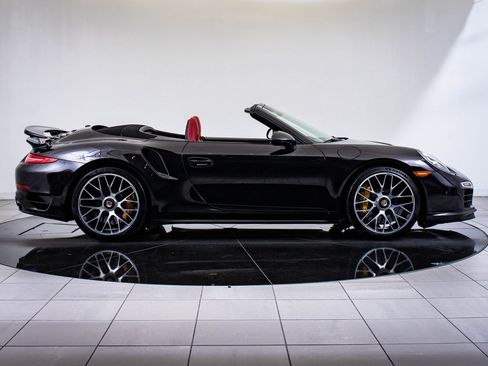Used 2015 Porsche 911 Turbo S image 8