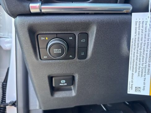 New 2025 Ford Expedition Max Platinum w/ Stealth Performance Package image 25