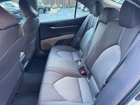 Used 2024 Toyota Camry LE image 10