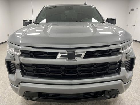 Used 2023 Chevrolet Silverado 1500 RST image 3