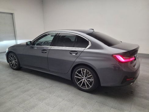 Used 2021 BMW 330i Sedan w/ Convenience Package RWD image 3