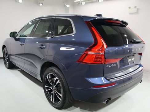 Used 2020 Volvo XC60 T5 Momentum w/ Protection Package Premier AWD/4WD image 16