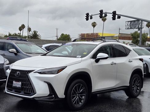 Certified 2025 Lexus NX 350h AWD w/ Accessory Package (2T) image 8