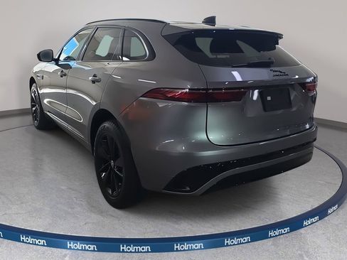 Used 2024 Jaguar F-PACE R-Dynamic S image 9
