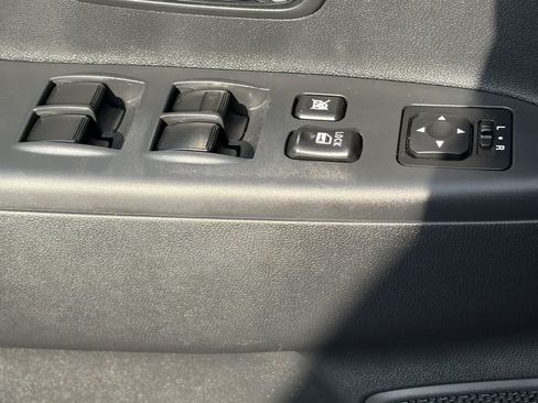 Used 2025 Mitsubishi Outlander Sport ES AWD/4WD image 7