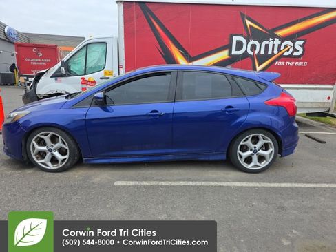 Used 2014 Ford Focus ST image 9