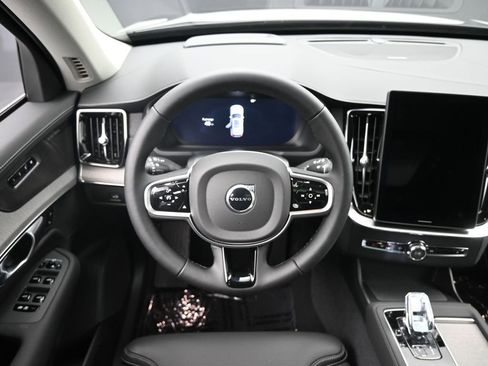 New 2026 Volvo XC90 B6 Ultra w/ Protection Package AWD/4WD image 19