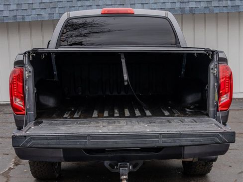 Used 2018 Toyota Tundra SR5 w/ SR5 Upgrade Package image 9