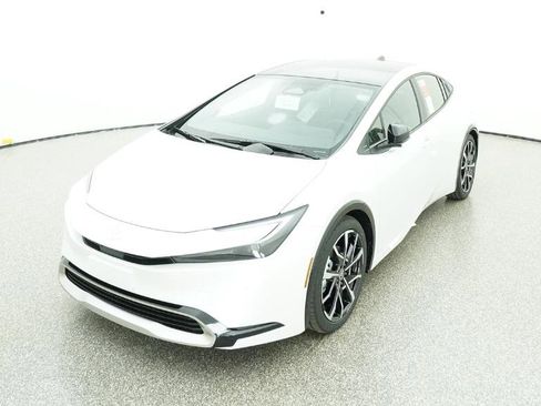 New 2026 Toyota Prius Plug-In Hybrid FWD image 21