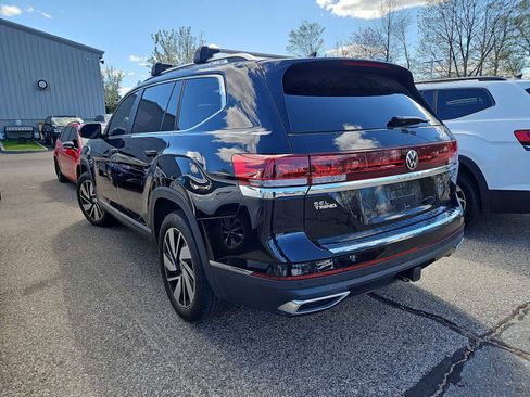 Certified 2024 Volkswagen Atlas SEL AWD/4WD image 3