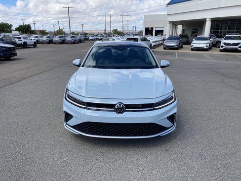 Certified 2025 Volkswagen Jetta SEL FWD image 39