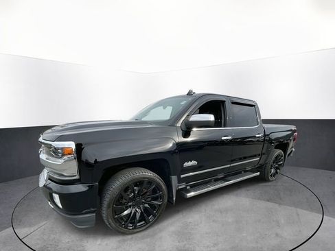 Used 2017 Chevrolet Silverado 1500 High Country image 3