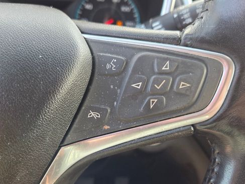 Used 2018 Chevrolet Equinox LT image 27