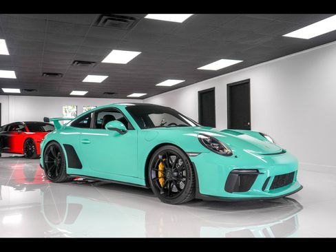 Used 2018 Porsche 911 GT3 RWD image 1