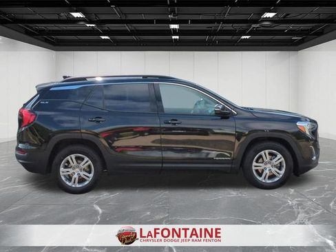 Used 2020 GMC Terrain SLE w/ Driver Convenience Package FWD image 6