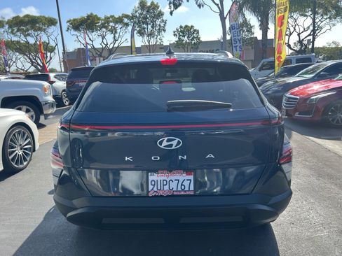 Used 2024 Hyundai Kona SEL FWD image 5