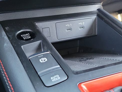 New 2026 Nissan Kicks SR image 9