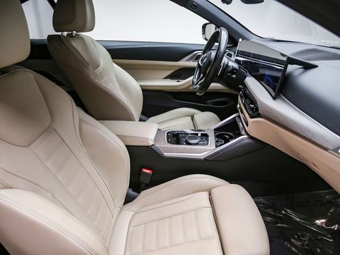 Used 2025 BMW 430i Convertible w/ M Sport Package RWD image 18