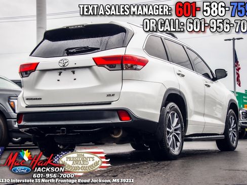 Used 2018 Toyota Highlander XLE image 4