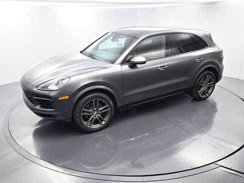 Used 2019 Porsche Cayenne image 33