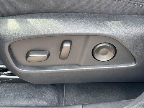 New 2026 Chevrolet Equinox LT FWD image 10